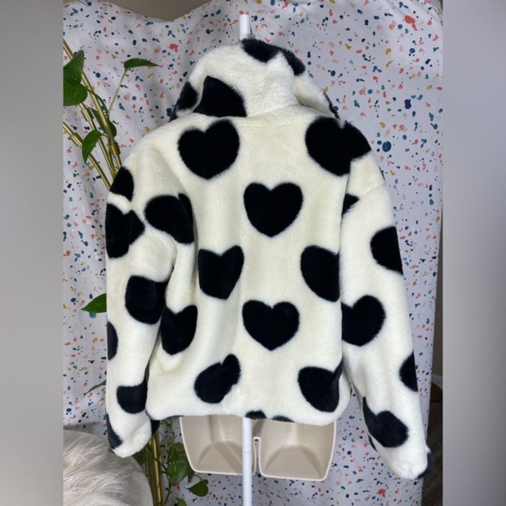 Faux Fur coat W/ M White Black Heart Print Stoosh A14314 LN - Picture 5 of 14